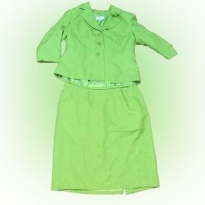 Le Suit Mint Green two peice suit (blazer & skirt)